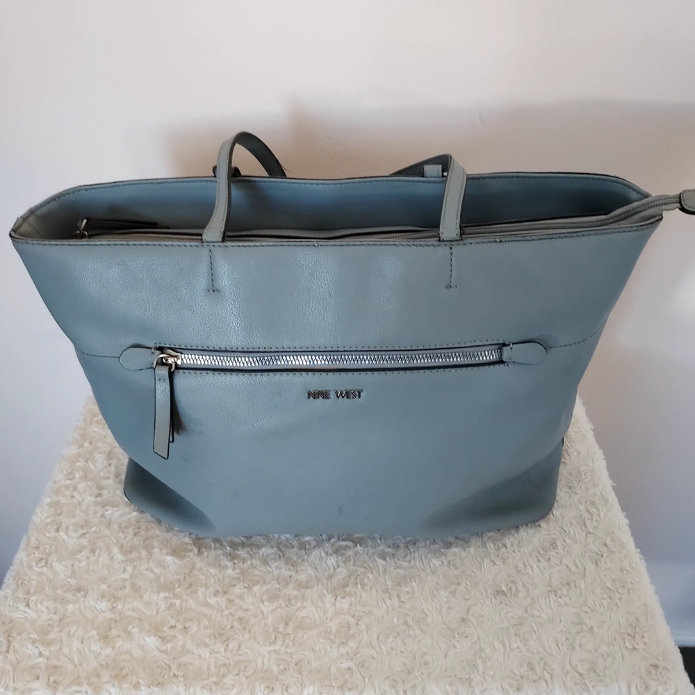 Nine West Large Roomy Neutral Gray/Blue tote bag Purse Classic Career Office